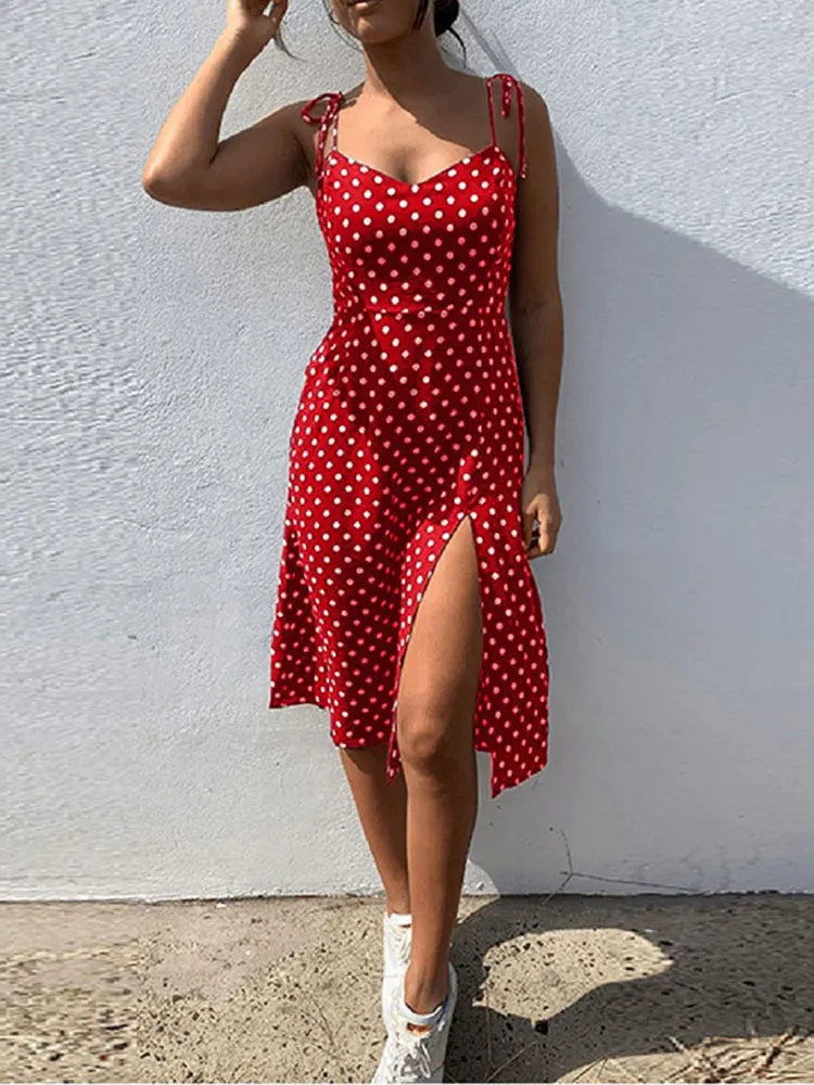 Polka Dot V-Neck Pleated Dress – Summer Beach Outfit